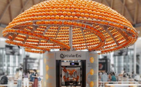 orange juice machine with large dome